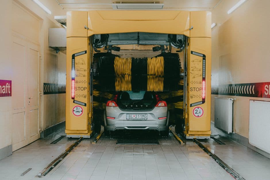 Тщательная мойка автомобиля
