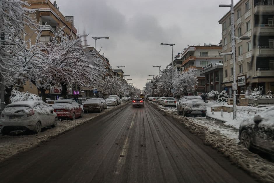 Закройте окна и двери
