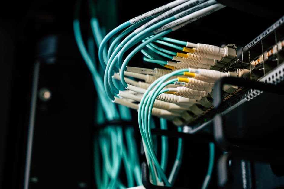 Выбрать Wi-Fi или Ethernet