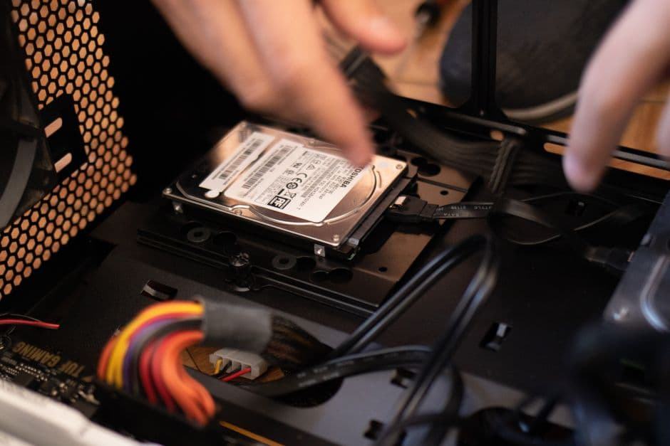 Жёсткий диск (HDD/SSD)