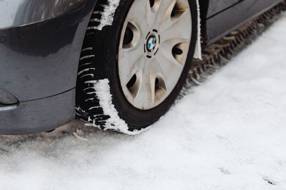 How to Choose the Right Tires for Winter