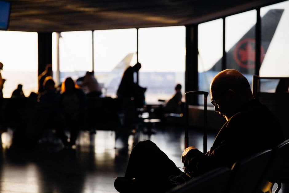 How to Avoid Jet Lag on Long Flights