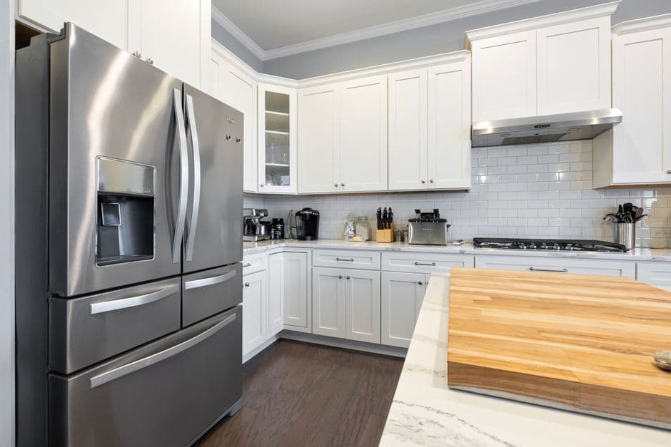 How to Clean Stainless Steel Appliances Without Streaks